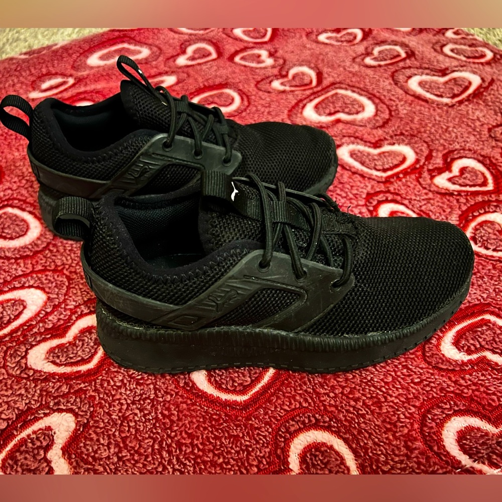 Boys puma